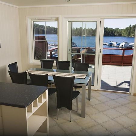 Mones Feriesenter Apartment Mandal Exterior photo